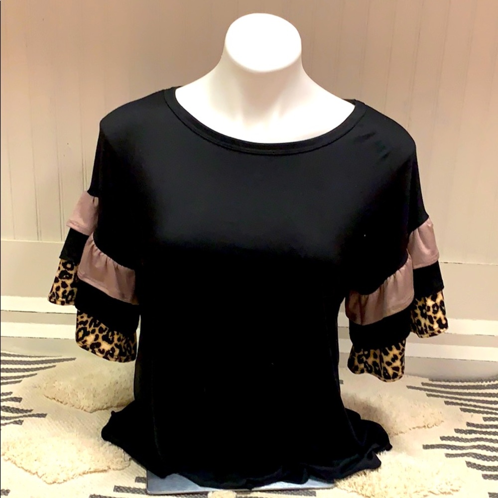 Black Ruffle Animal print sleeves